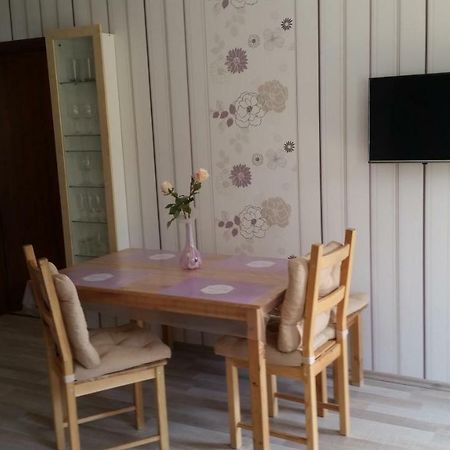 Appartement Am Kirbach à Waldsolms Extérieur photo